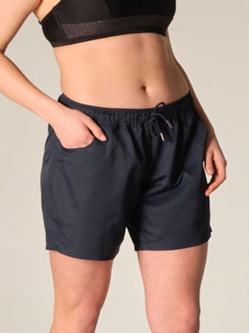 C&City Badeshorts in Blau