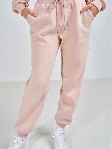 ABOUT YOU x Swalina&Linus Sweathose 'Luisa' in Pink: front
