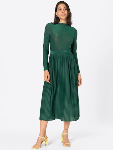 Rochie de la Stefanel pe verde: față