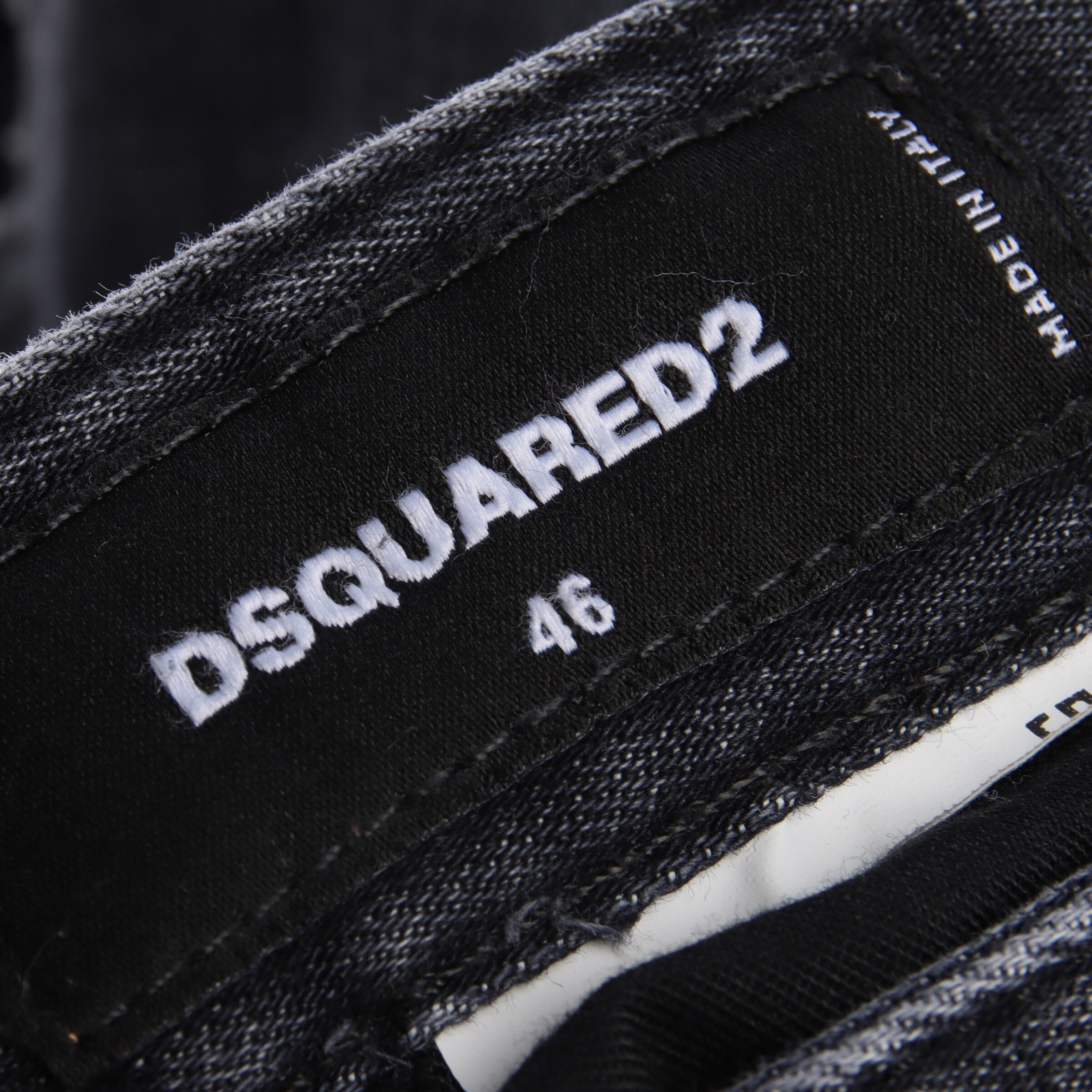DSQUARED2 Jeans in 40 in Grey