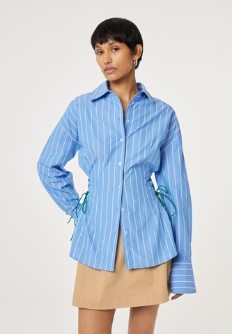 Chemisier Fabienne Chapot en bleu : devant