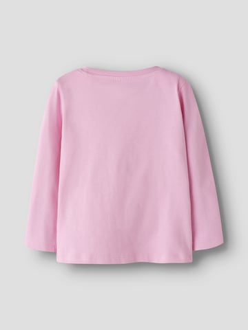 NAME IT T-shirt 'NMFNEOMON' i rosa