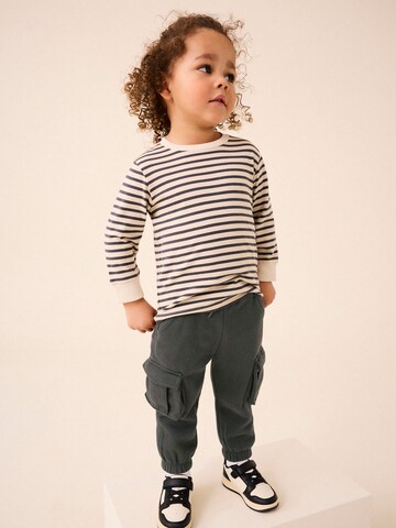 Next Tapered Hose in Grau