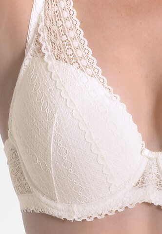 sassa T-shirt Bra 'TEMPTING PASSION' in Beige