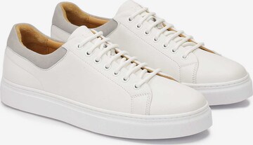 Kazar Sneakers in White