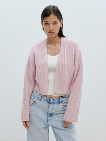 Cardigan 'Zedena' EDITED en rose : devant