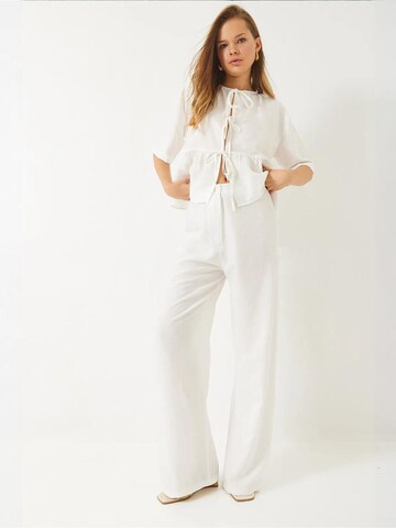 Bianco Lucci - Calças de fato em branco: frente