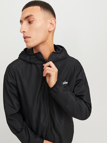 Veste mi-saison 'Oliver' JACK & JONES en noir