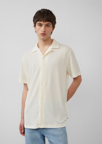 Coupe regular Chemise QS en beige : devant