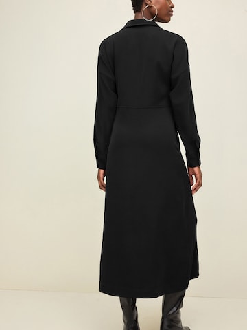 Robe Next en noir