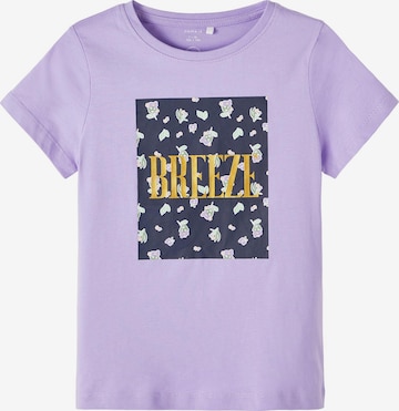 NAME IT T-shirt 'DOLEJMA' i lila: framsida