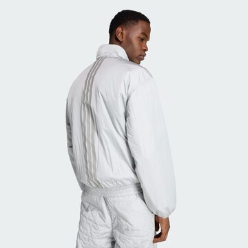 ADIDAS SPORTSWEAR Спортивная куртка 'Adidas x Moon Boot' в Серый