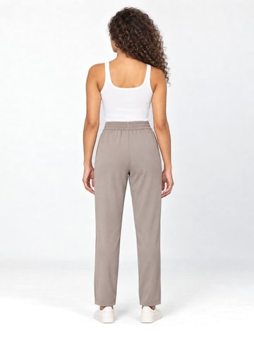 Pantaloni 'Jogginghose' di Tommy Life in grigio