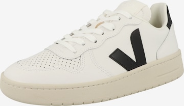Baskets basses 'V-10' Veja en blanc : devant