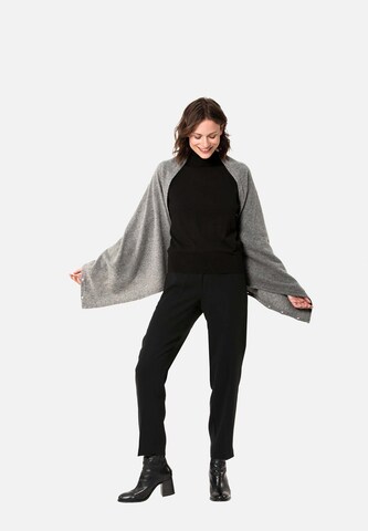 Suri Frey Scarf ' Freyday ' in Grey