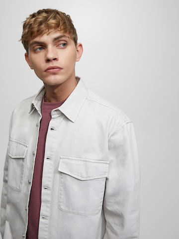 Pull&Bear Between-Season Jacket in Grey