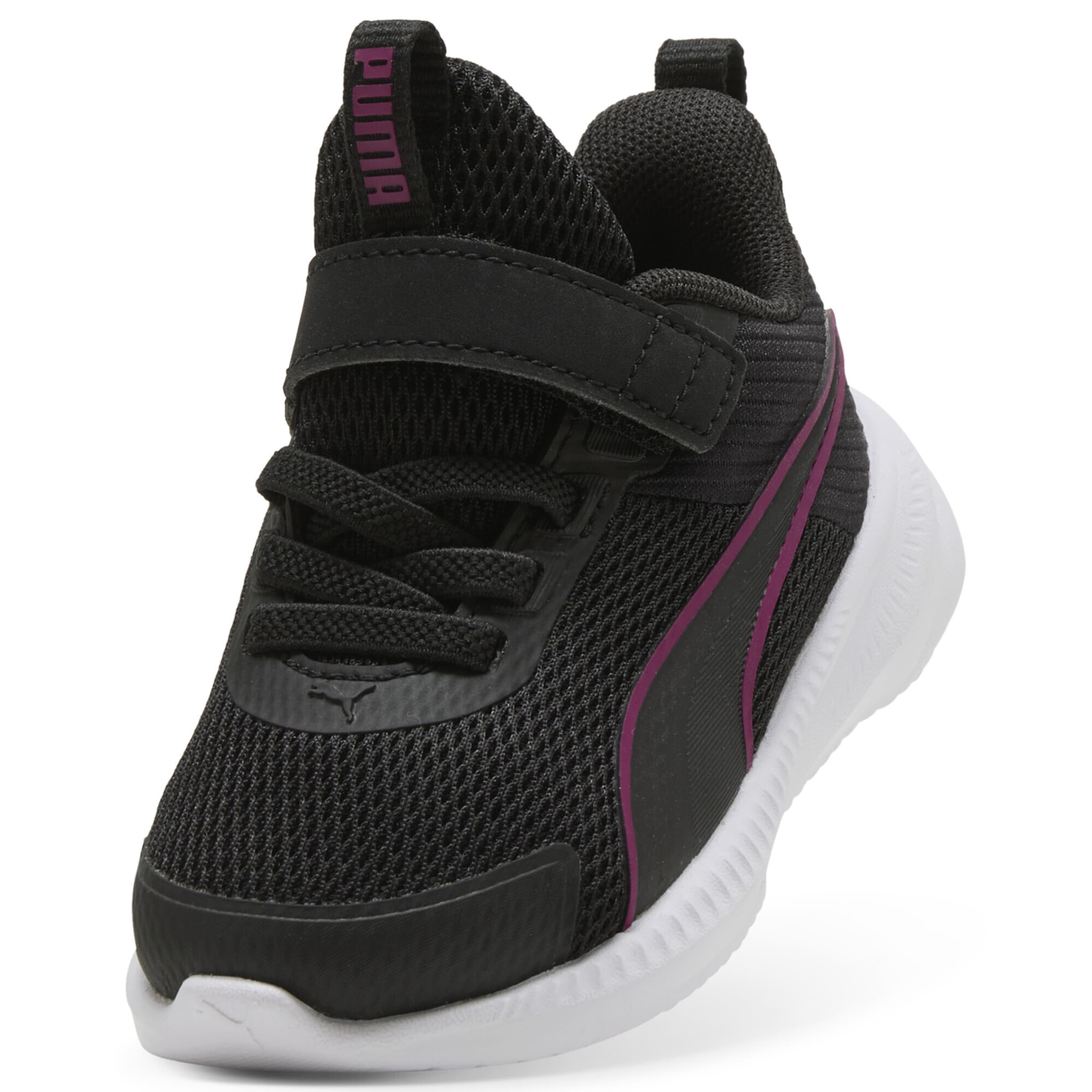 PUMA Laufschuh 'Flyer 4' in Schwarz