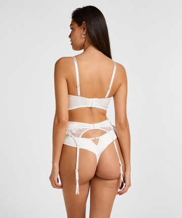 Hunkemöller Garters 'Millie' in White