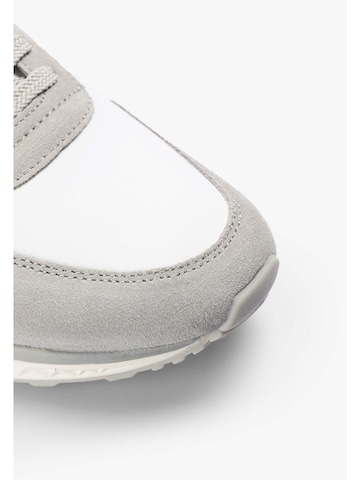 Scalpers Platform trainers ' ' in Blue