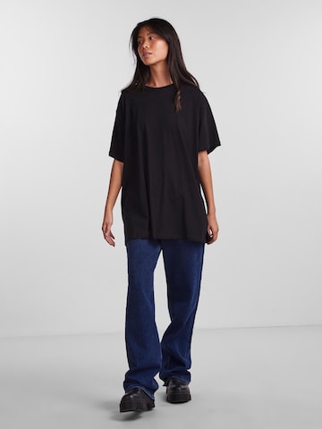 PIECES Oversized shirt 'Rina' in Zwart