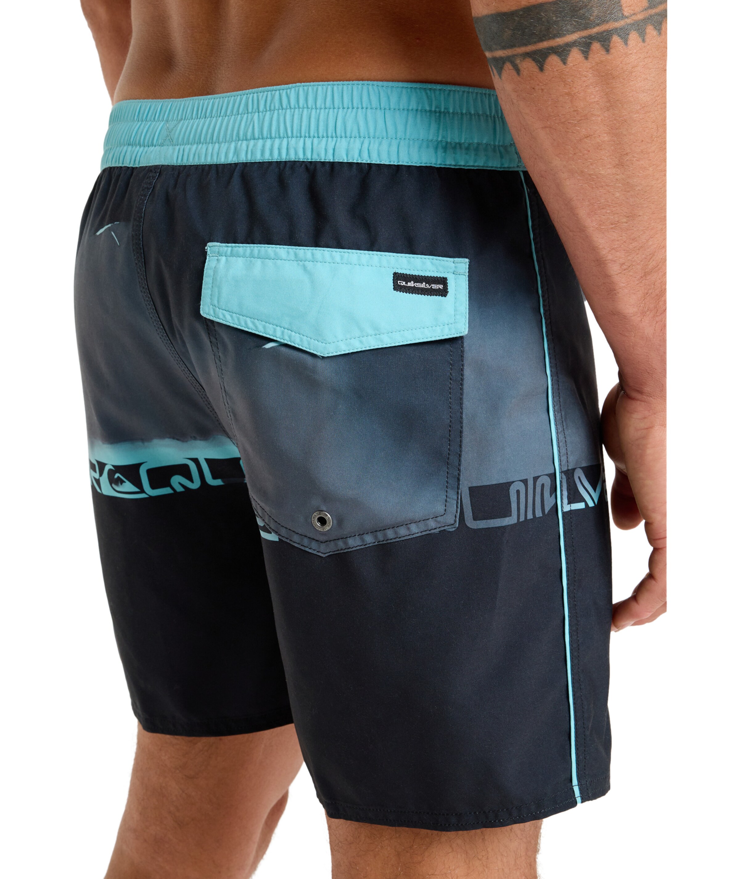 QUIKSILVER Badeshorts in Schwarz