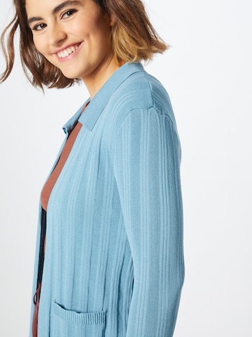 Cardigan Cotton On en bleu