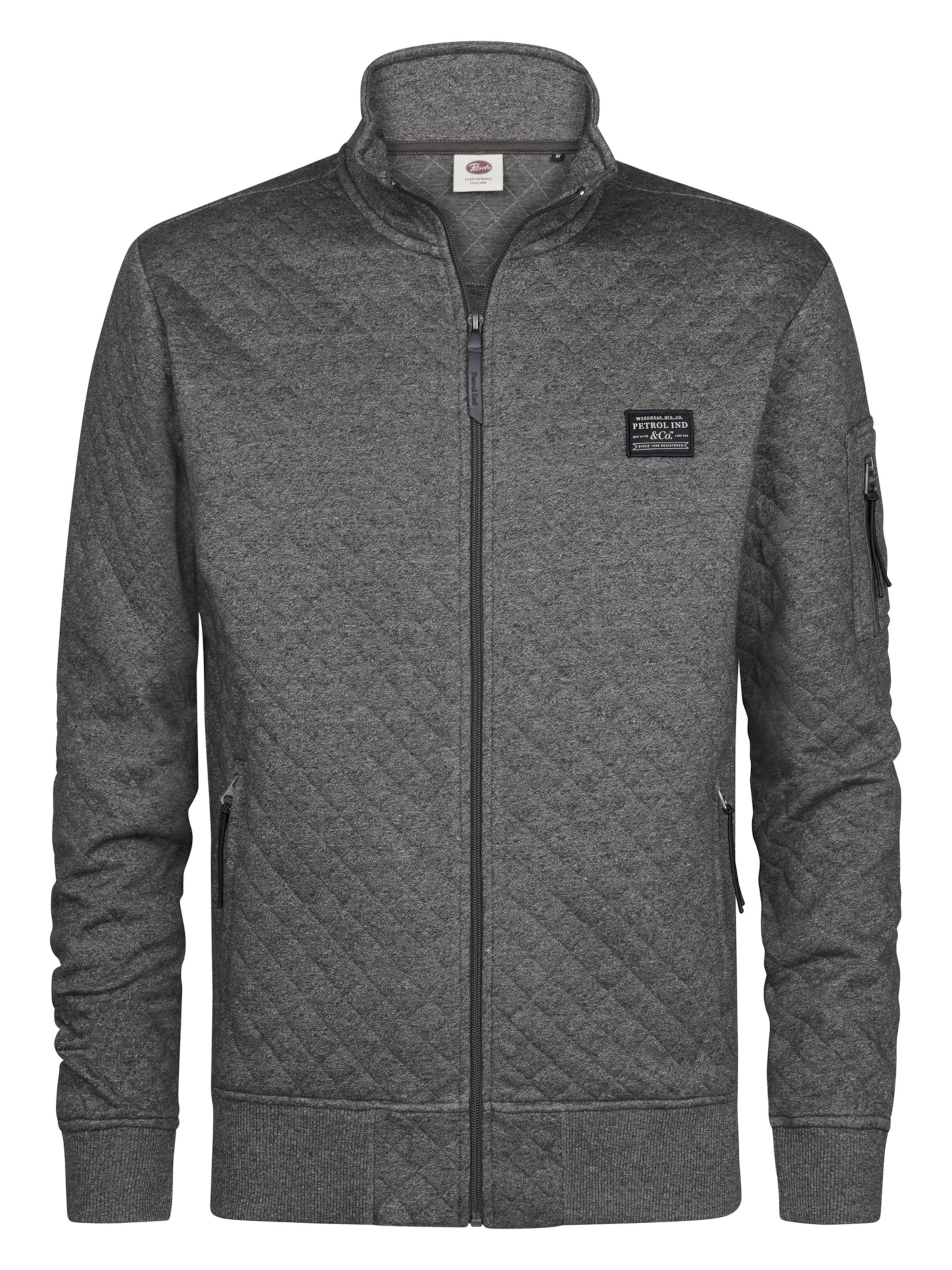 Petrol Industries Sweat jacket in Grey: front