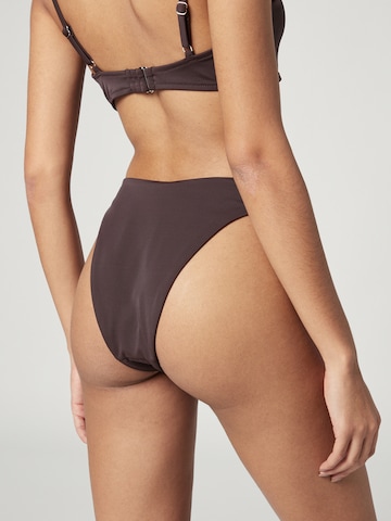 A LOT LESS Bikini Bottoms 'Elis' in Brown