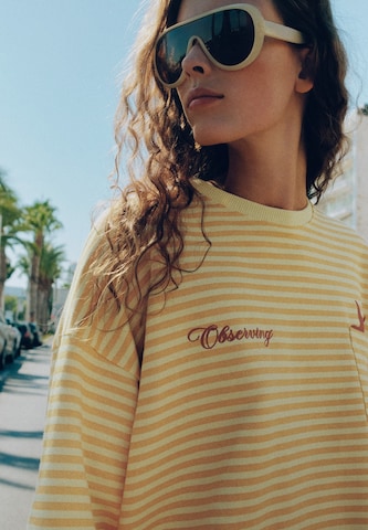 Pull&Bear Sweatshirt 'PACIFIC' i gul