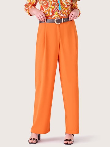 Camomilla Regular Traditional Pants 'PABLO' in Orange: front