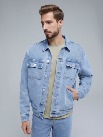 ABOUT YOU x Kevin Trapp Between-Season Jacket 'Francesco' in Blue: front