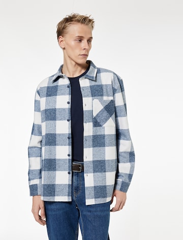 Koton Regular Fit Hemd in Blau: Vorderseite