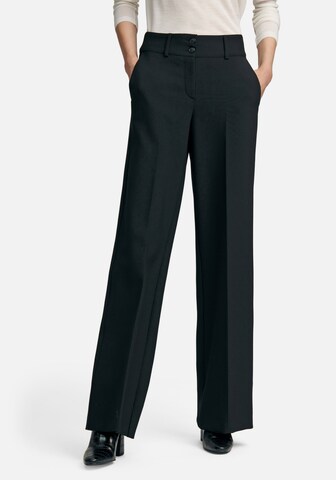 Fadenmeister Berlin Wide leg Pleated Pants in Black: front