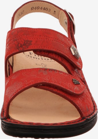 Finn Comfort Sandale in Rot