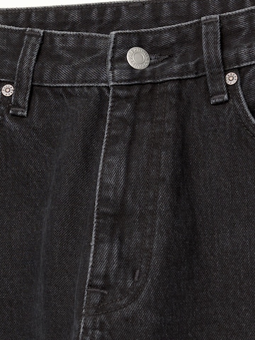 Pull&Bear Regular Jeans in Black