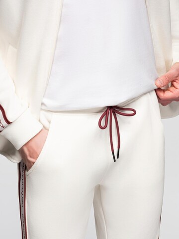 Ombre Joggingpak in Wit