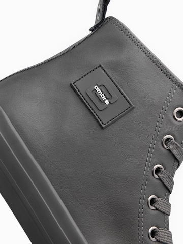 Ombre Sneaker high i grå