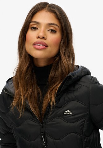 Veste mi-saison 'Fuji' Superdry en noir