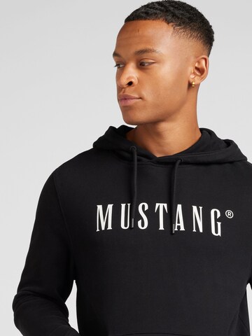 Felpa 'Bronson' di MUSTANG in nero