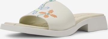 Mule 'Dana' CAMPER en blanc : devant