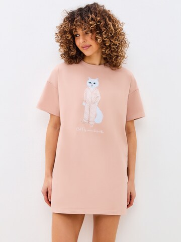 CAT by Maniita Lacitta Nachthemd in Roze: voorkant