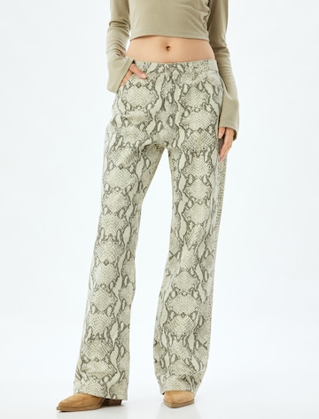 Koton Regular Broek in Beige: voorkant