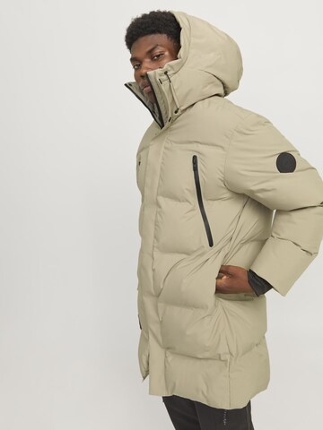 JACK & JONES Зимняя куртка 'JCOAlpha' в Бежевый