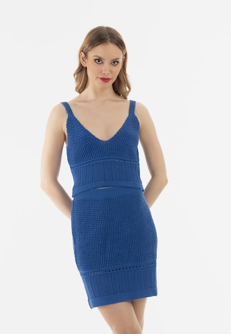 faina Top in Blue: front