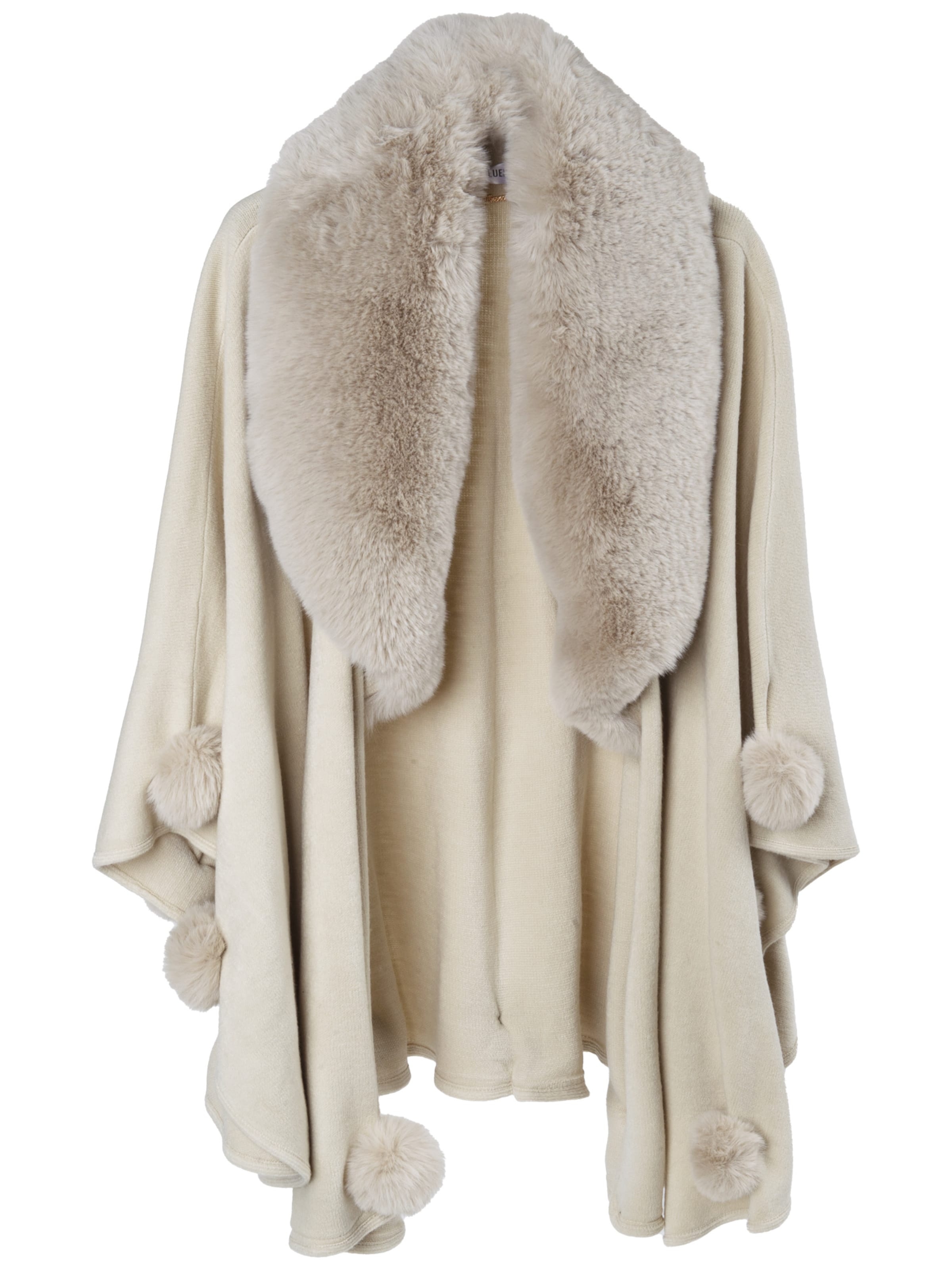 Influencer Κάπα σε μπεζ: μπροστά