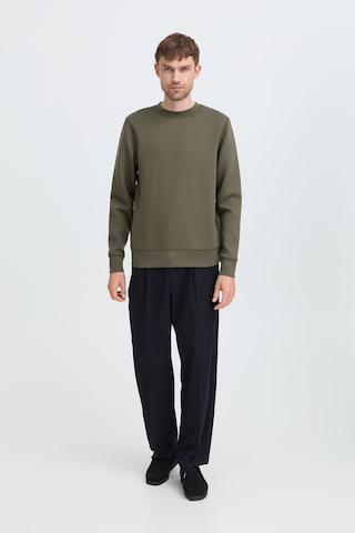 Casual Friday Sweatshirt 'CFSebastian' in Grijs
