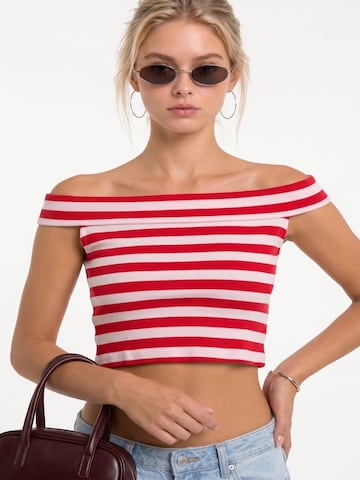 Alexa Dash Top – červená