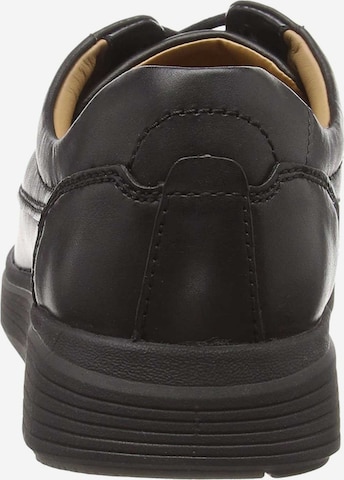 Scarpa stringata di CLARKS in nero