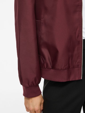 Veste mi-saison 'VIPapaya' VILA en rouge