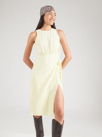 Robe 'Felice' ABOUT YOU en jaune : devant